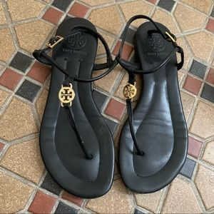 Tory Burch Black thong Sandal. Size 6.